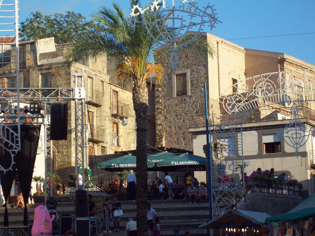 Bed and Breakfast Al Fakhar Ficarra Exteriér fotografie